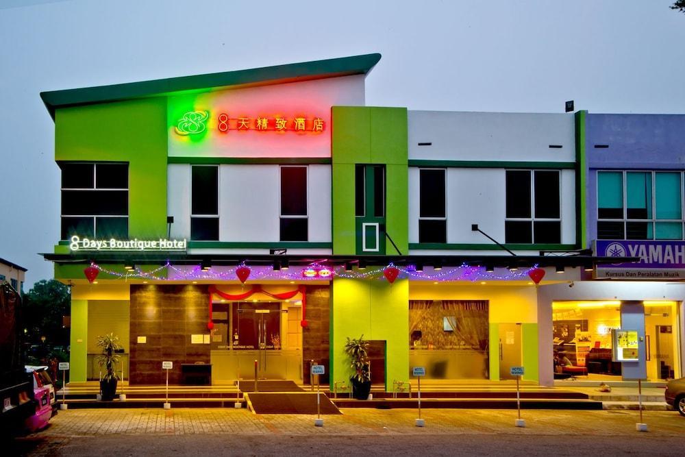 Hotel Zamburger Kempas - Previously 8 Days Boutique Hotel Skudai Extérieur photo