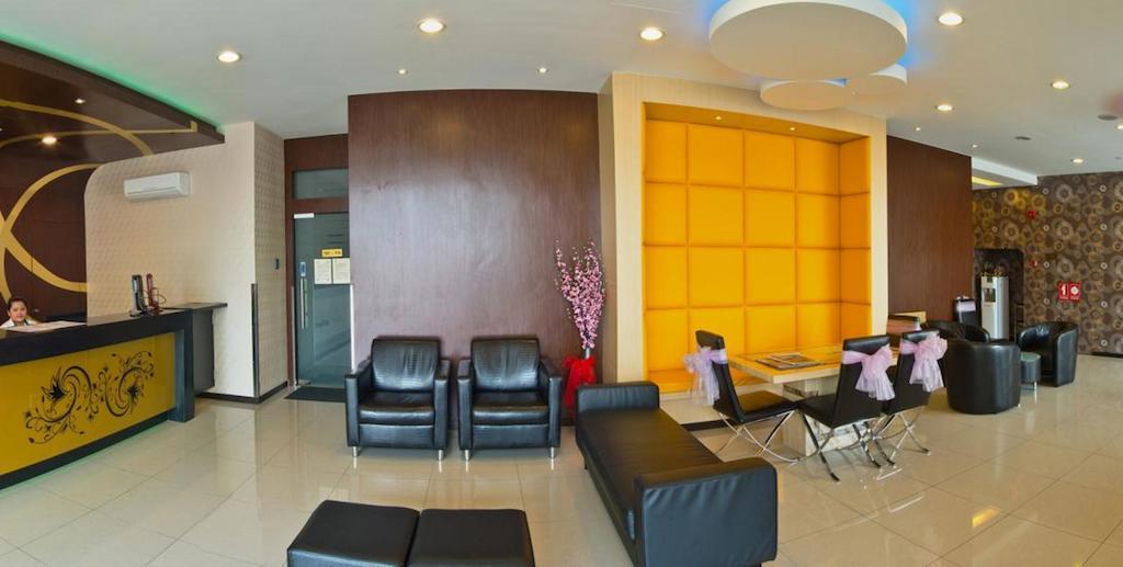 Hotel Zamburger Kempas - Previously 8 Days Boutique Hotel Skudai Extérieur photo