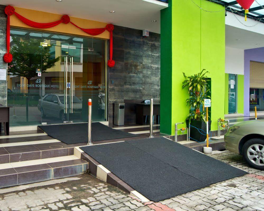 Hotel Zamburger Kempas - Previously 8 Days Boutique Hotel Skudai Extérieur photo